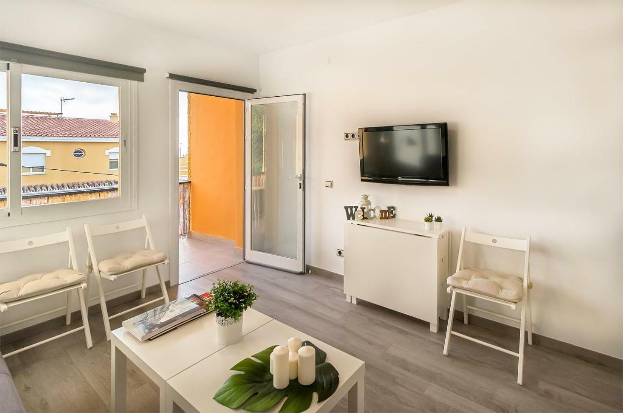 Apartamento Los Tres Soles Малага Екстериор снимка