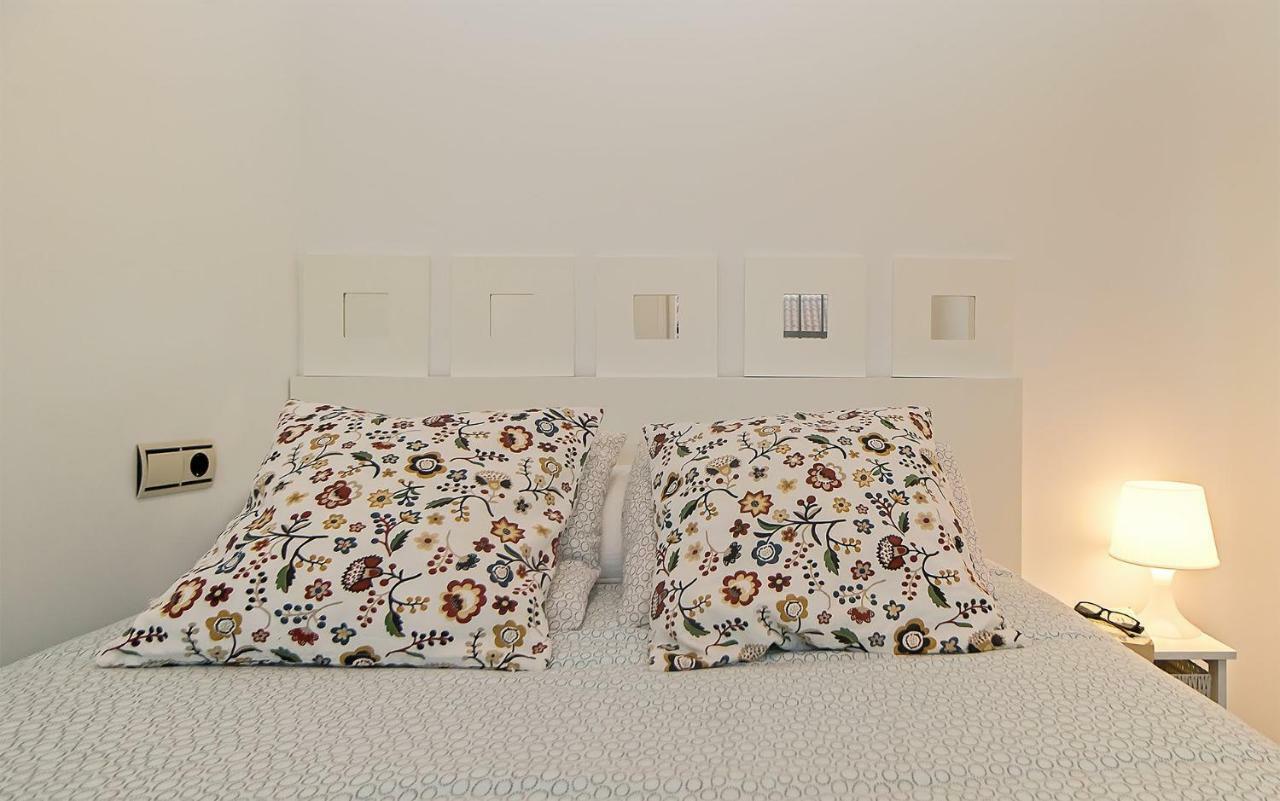 Apartamento Los Tres Soles Малага Екстериор снимка